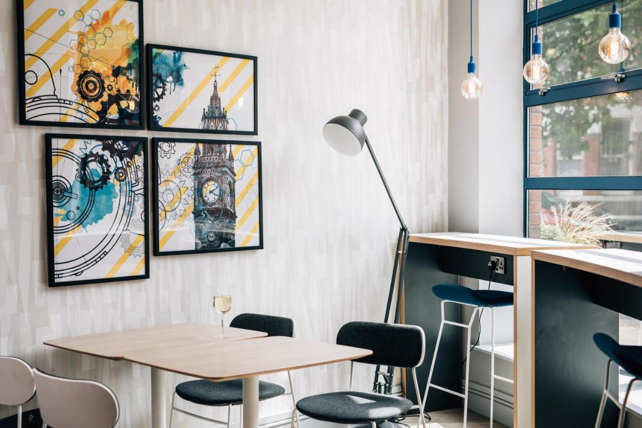 Holiday Inn Express Belfast City By Ihg Eksteriør bilde